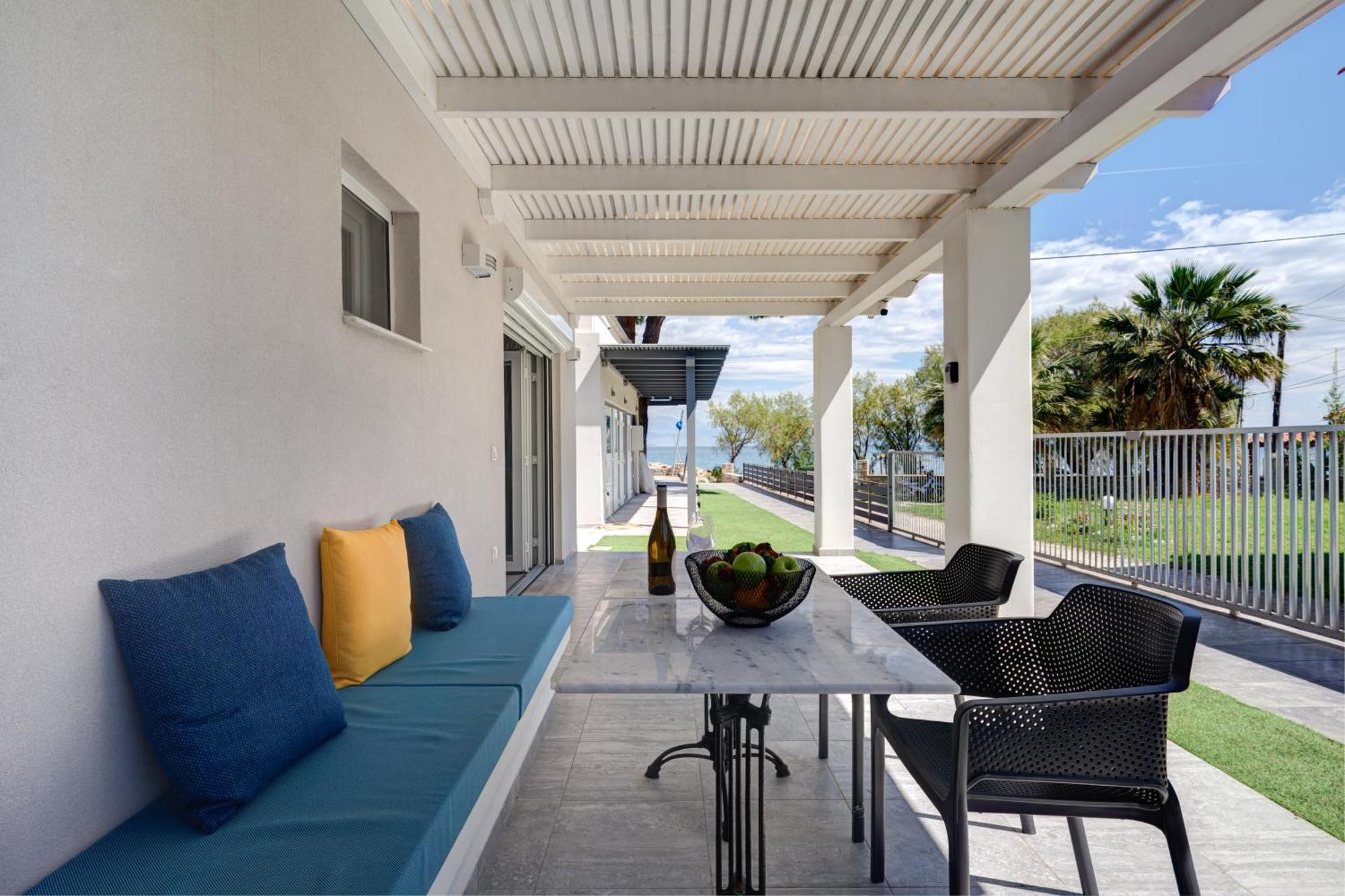 Molos Beachfront Apartments In 季亚科普通 外观 照片