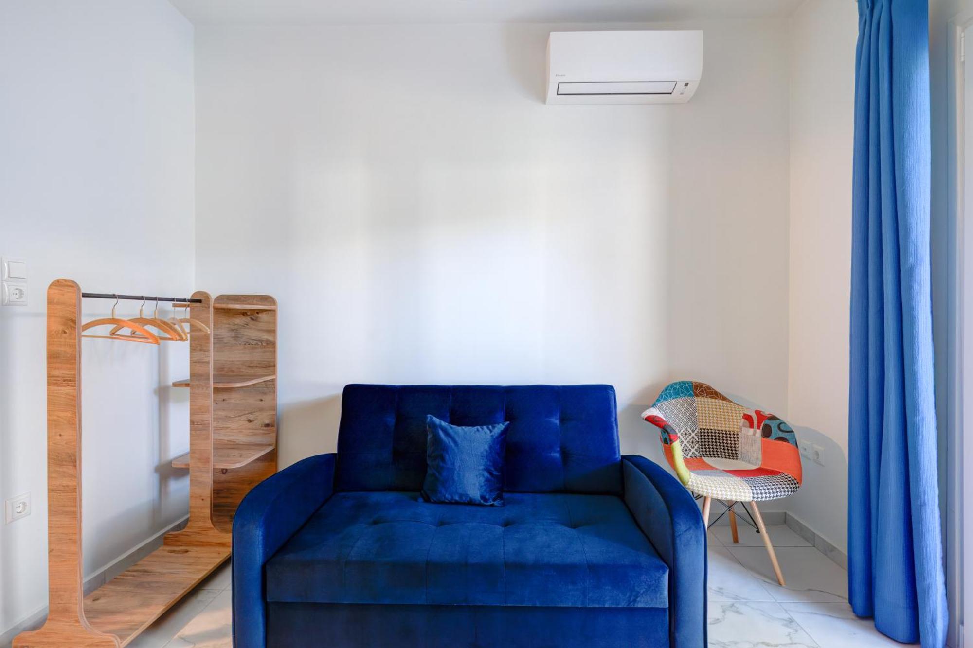 Molos Beachfront Apartments In 季亚科普通 外观 照片