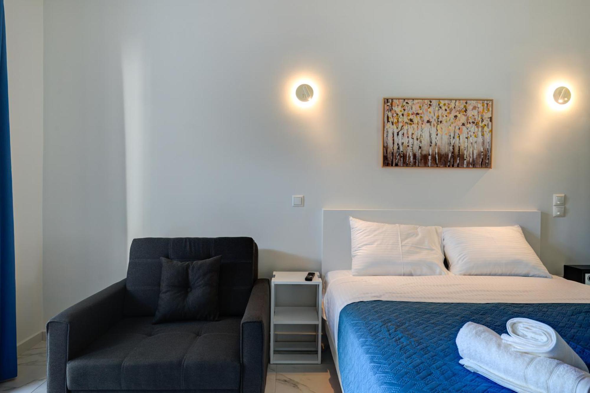Molos Beachfront Apartments In 季亚科普通 外观 照片
